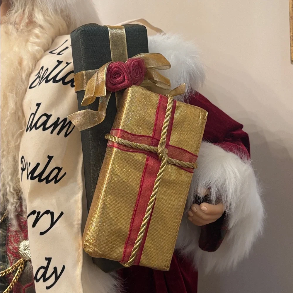 Kirkland Large Decorative Santa Statue 30” Tall